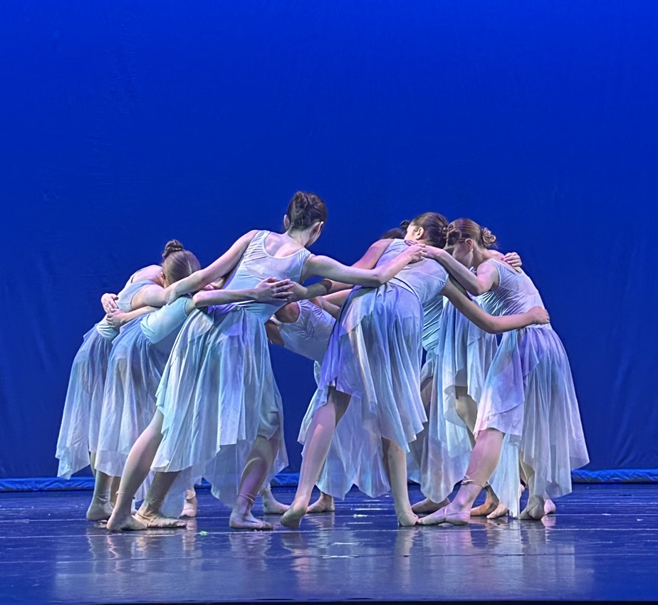 teen contemporary dancers at annual recital